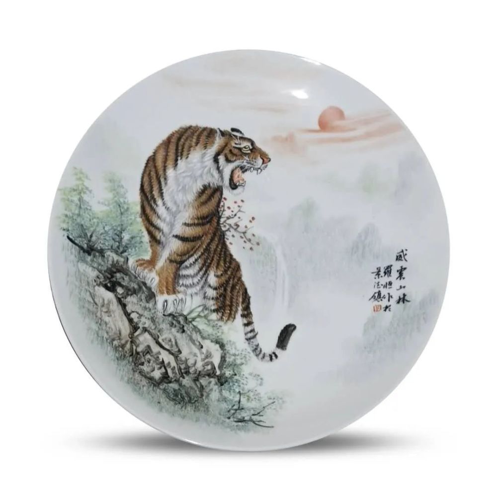 跨界画家罗恒再次搅热艺术品收藏圈——十二生肖手绘瓷盘 款款都可爱