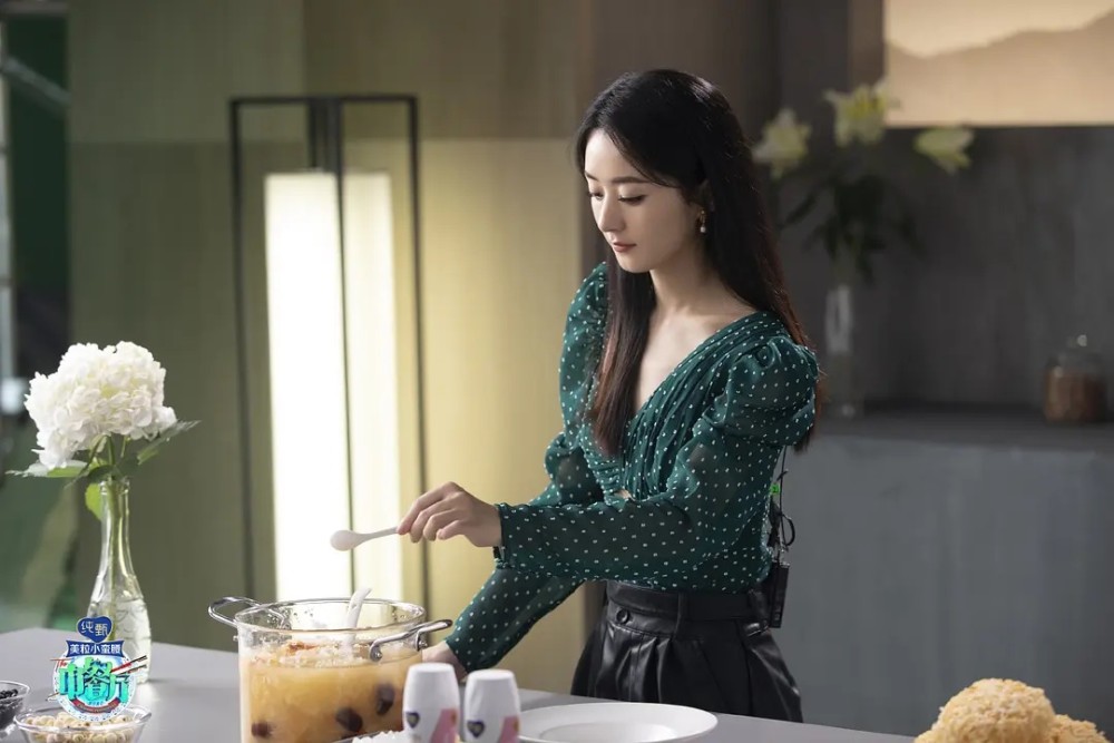 张亮|张亮买鱼养着玩，林述巍买5元菜却被质问，同是厨师两人地位悬殊