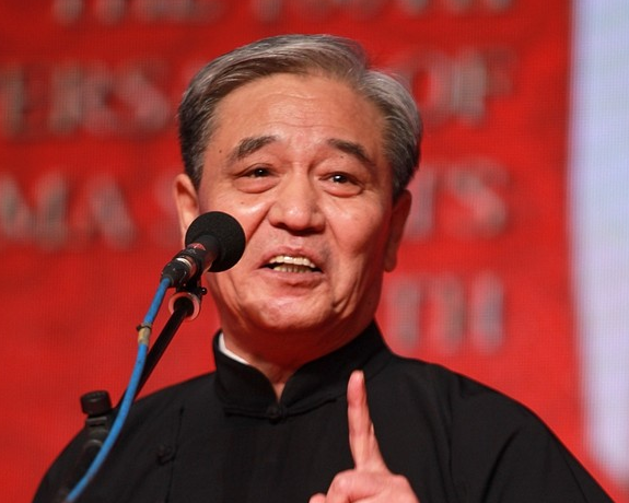 相声|著名相声大师马志明过75岁生日，满头白发的样子让人看了心疼