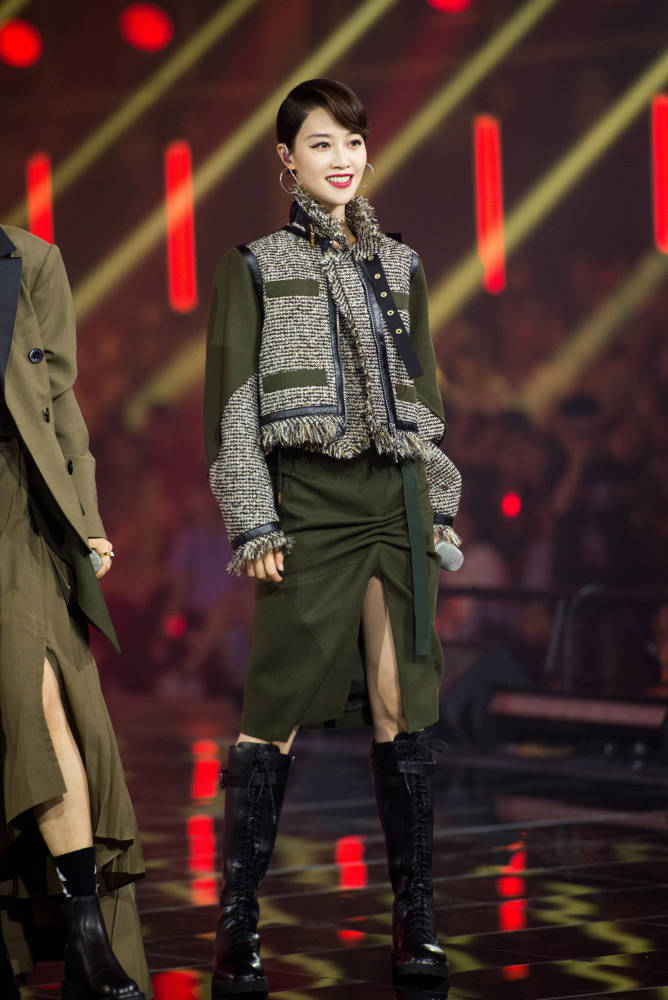 蓝盈莹|《浪姐》投票被质疑造假，金晨蓝盈莹粉丝停止投票，及时止损