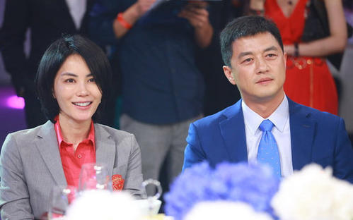 李亚鹏|曝李亚鹏许晴公开恋情，获前妻王菲祝福？真相揭开她回应打脸谣言