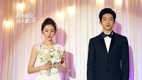 张天爱|吴秀波糊了后，为何是张天爱扛旗？学倪妮走时尚路的她扛得动？