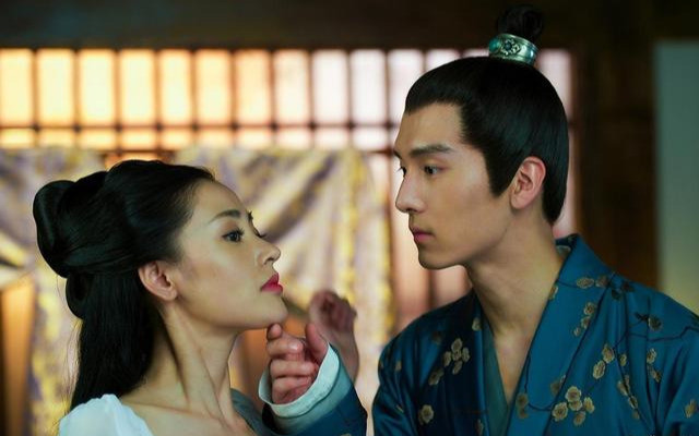 张天爱|吴秀波糊了后，为何是张天爱扛旗？学倪妮走时尚路的她扛得动？