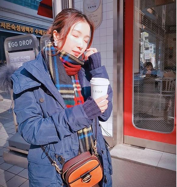 李泽楷|李泽楷新欢晒照遭网友嘲讽，称她是“丫鬟”赞梁洛施才是“公主”