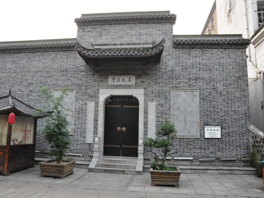 长沙|李盛：迎面粉墙上近乎虚静的白 仿佛欲把我的心沥透