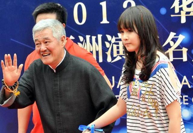 赵本山|赵本山手头开始吃紧，透露养不起私人飞机，欲半折出售却无人问津