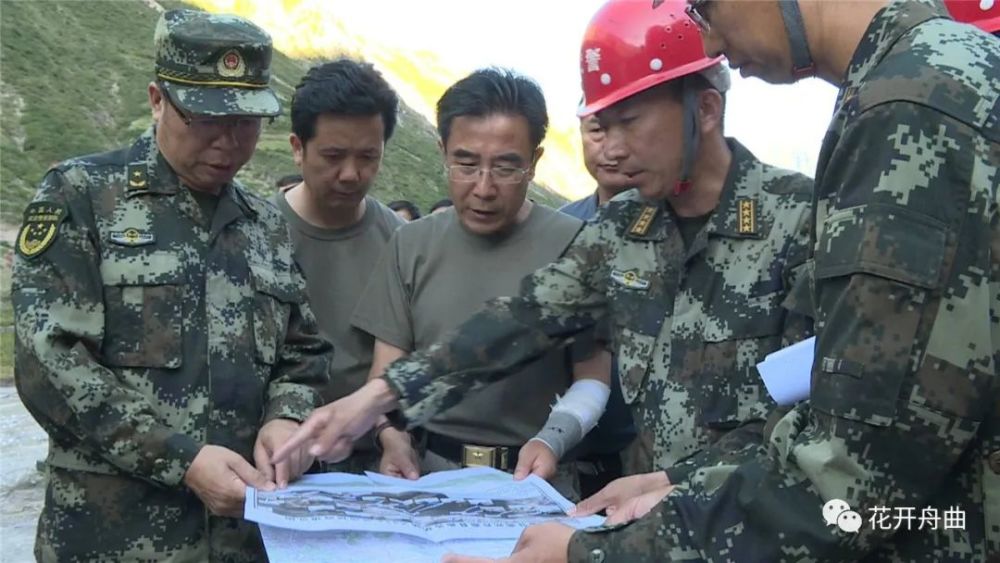 石华雄慰问武警第一机动总队某支队一线官兵