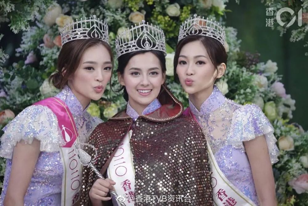 香港小姐|2020港姐素颜护士照好绝，撞脸8位明星，偏爱排骨叉烧饭