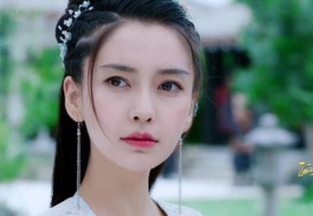 baby|即将摆脱瞪眼女星、抠图女星的绰号，baby打了一场漂亮的翻身仗