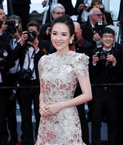 baby|即将摆脱瞪眼女星、抠图女星的绰号，baby打了一场漂亮的翻身仗