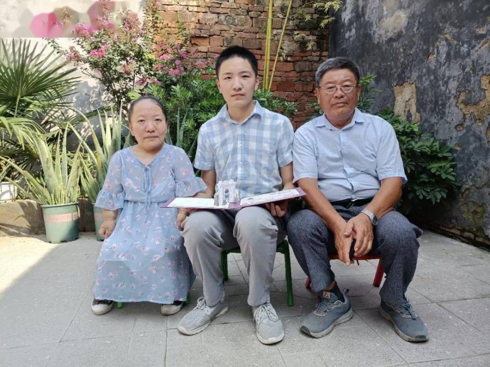 清华大学|清华大学新生直怼北京高考状元家长！一封感谢信，感动无数人！