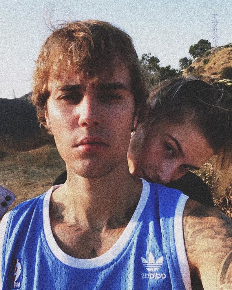 贾斯汀·比伯|贾斯汀·比伯炫妻，男友视觉下的海莉太美了，抹胸造型让人不敢看