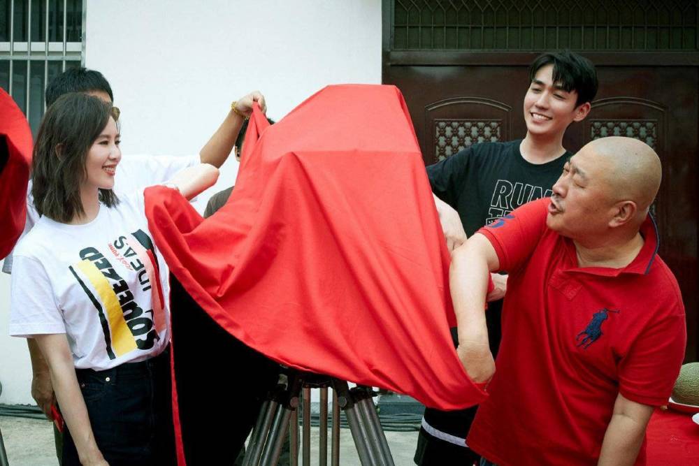 朱一龙|朱一龙刘诗诗新剧定档，接档《家人》压力大，配角人气高或成危机