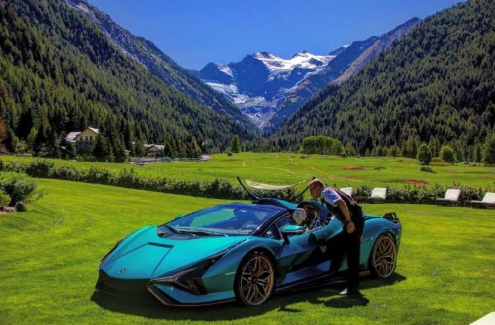 兰博基尼sián在意大利亮相,限量发售的超级跑车,能换八台大牛