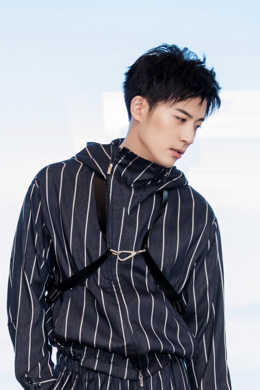 杨超越|一线｜专访徐开骋：和杨超越演着演着就变兄弟，“我”也幼稚了