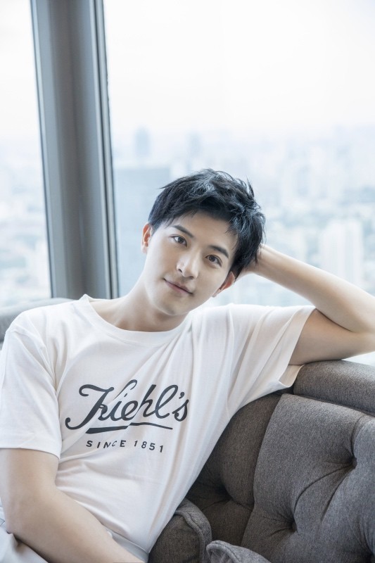 杨超越|一线｜专访徐开骋：和杨超越演着演着就变兄弟，“我”也幼稚了