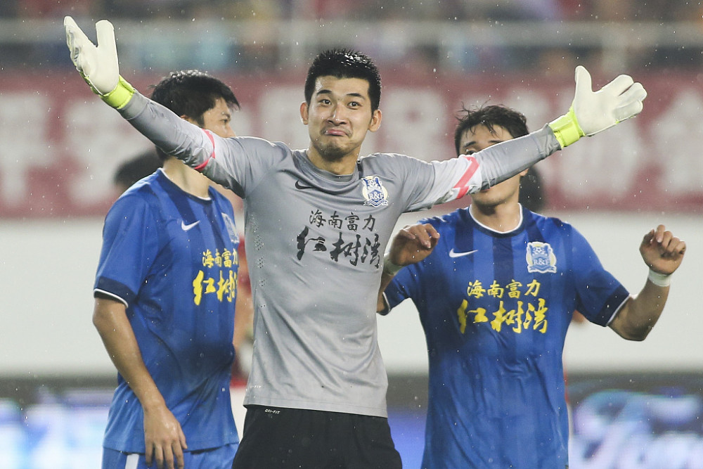 德比新鲜事双面伊人刘殿座成焦点百名恒大球迷赴大连观战