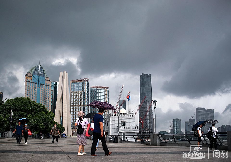 台风"美莎克"已越过上海同纬度,风雨间歇阳光照旧