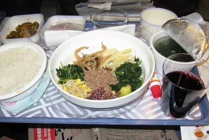 飞机餐|为什么很多人都觉得飞机餐不好吃