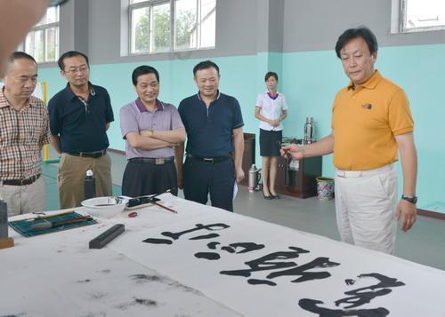 唐国强|唐国强书法是真艺术还是假把式？专业书法家给出2点意见