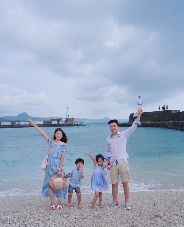林志颖|林志颖弟弟林志鑫一家四口海湾度假，夫妻俩亲吻比心秀恩爱，儿女乖巧可爱