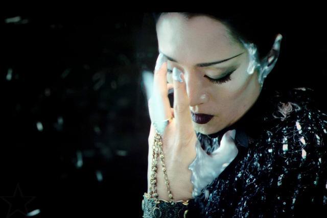 52岁的巩俐身材成了关注焦点看完她花木兰的剧照霸气