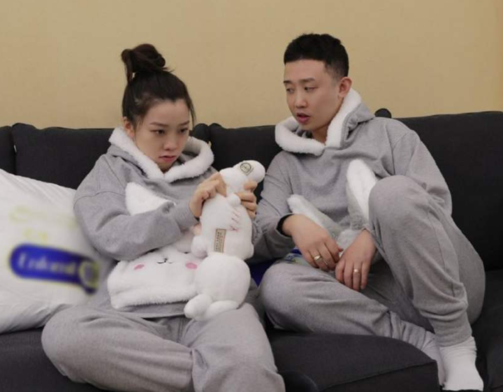 据悉gai和老婆王斯然作为嘉宾受邀出席了第二季的《新生日记》,在镜头
