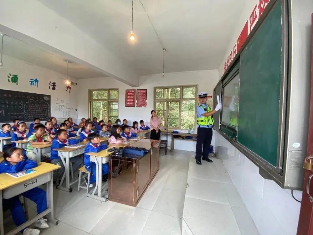 平坝城区实验小学,白云镇平庄小学,乐平镇中心小学,夏云镇红湖中学