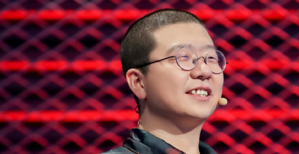 德云斗笑社|编剧猛批，《德云斗笑社》到底比脱口秀大会差了什么，不仅是热度