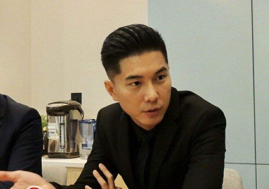 许君豪|前台湾偶像歌手“可米小子”主唱在成都当牙医：只是从一个家到另一个家