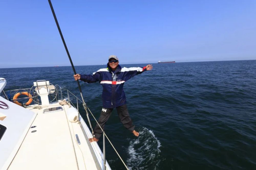 日月星辰,海阔天高——记航海人杨建新的一次远航