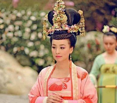 李小璐|李小璐、张庭和明道魔性共舞，童年又被毁了一遍