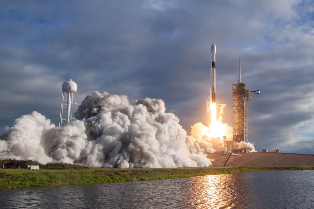 spacex公司|近51年来首次！SpaceX发生南向轨迹火箭，自动飞行安全系统立功