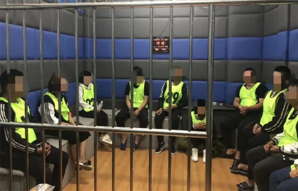 8月18日,民警在福建省南平市顺昌县将平台管理者吴某抓捕归案