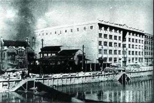 陈坤|从一夜爆红到自甘“没落”，再到用行动致敬电影《八佰》，影帝陈坤活该你红