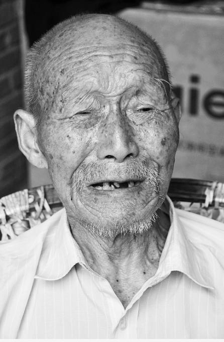 陈坤|从一夜爆红到自甘“没落”，再到用行动致敬电影《八佰》，影帝陈坤活该你红