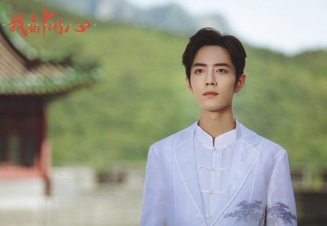 肖战|肖战粉丝出息了！登央视《新闻联播》气质超好，网友羡慕评论惹人泪目