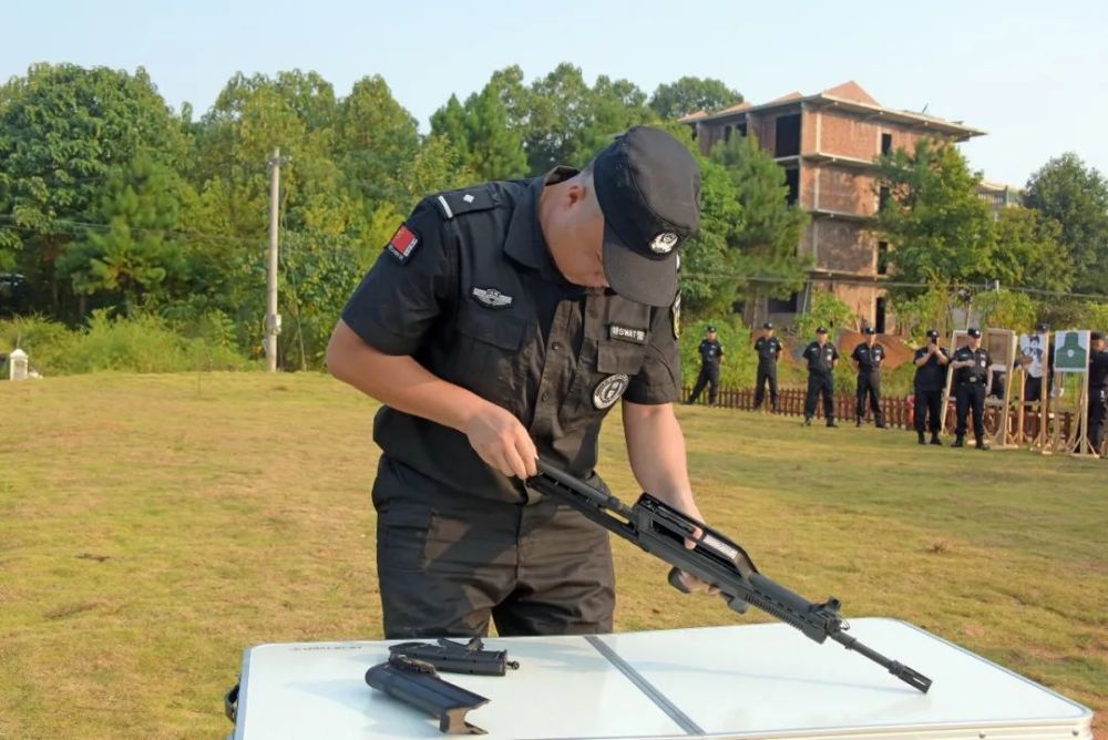 警旗猎猎展雄风邵阳公安举行2020猎豹突击队拉动演练