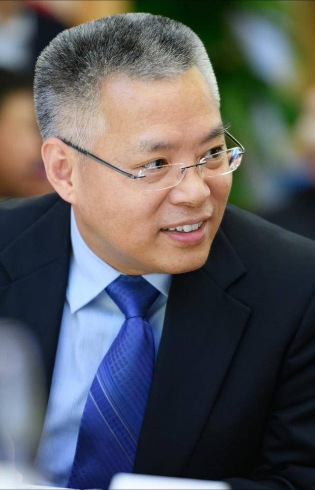 捷克参议院议长执意访台,中联部发言人胡兆明:对这种卑劣行径予以强烈