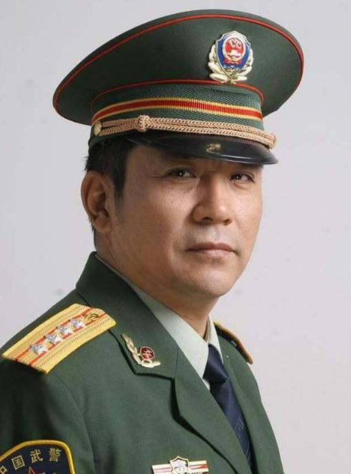 "痴人"孙淳:为戏增肥30斤,不弃患病妻子,花60万克隆爱犬