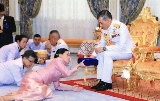 甄嬛传|泰国贵妃高调复宠回宫！遭废黜近一年，现实版甄嬛和如懿的战火重燃