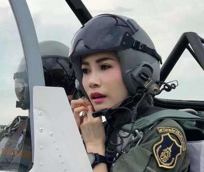 甄嬛传|泰国贵妃高调复宠回宫！遭废黜近一年，现实版甄嬛和如懿的战火重燃