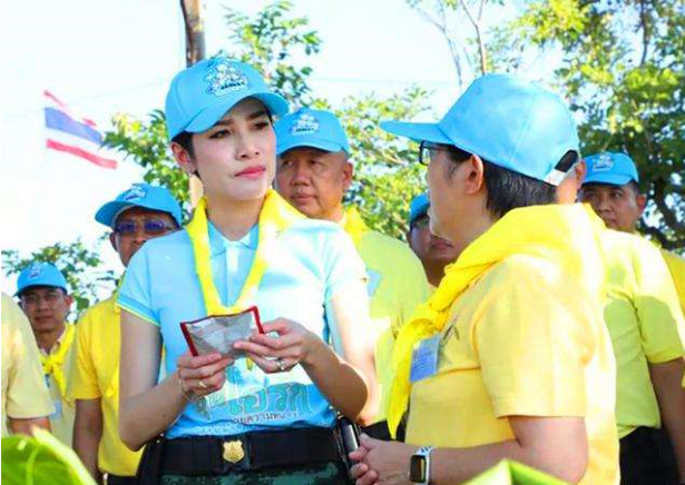 甄嬛传|泰国贵妃高调复宠回宫！遭废黜近一年，现实版甄嬛和如懿的战火重燃
