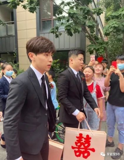 邓伦|干这事，他是最专业的？