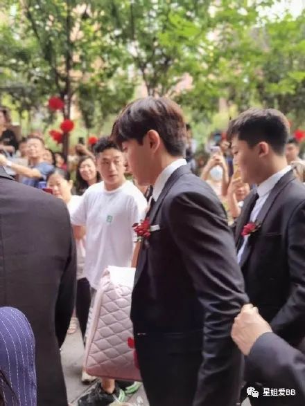 邓伦|干这事，他是最专业的？