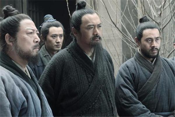 孔子|古人眼里的古人，《诛少正卯图》是讲孔子私人恩怨？还是儒法之争