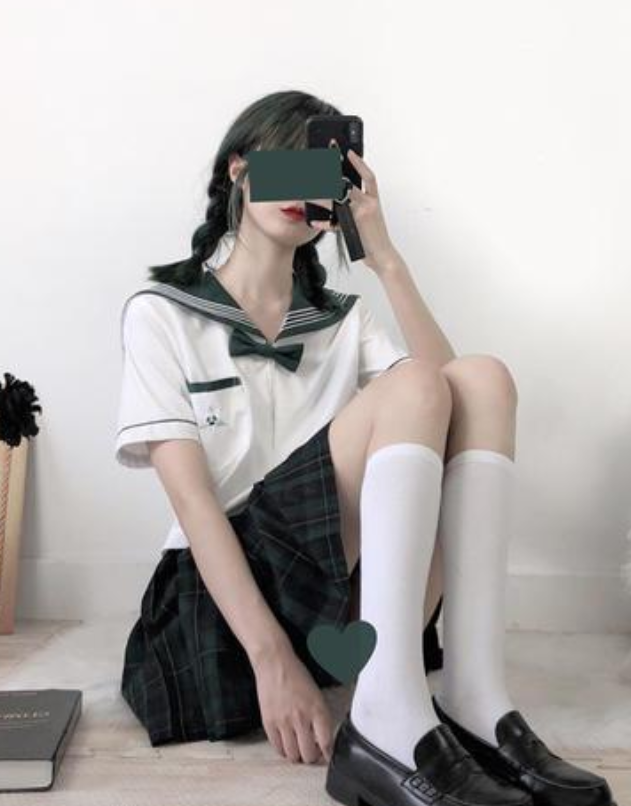 但请注意, jk袜越长,对女生的腿型要求就会越高.