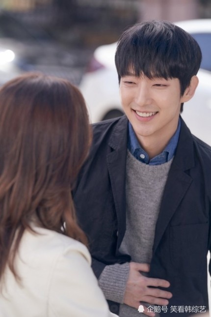 恶之花李准基文彩元回顾14年的叙事成为话题