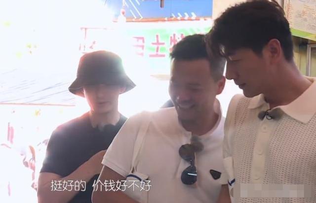 黄晓明|从2亿天价婚礼到无戏可拍，四处求人却无人理，黄晓明发生了什么