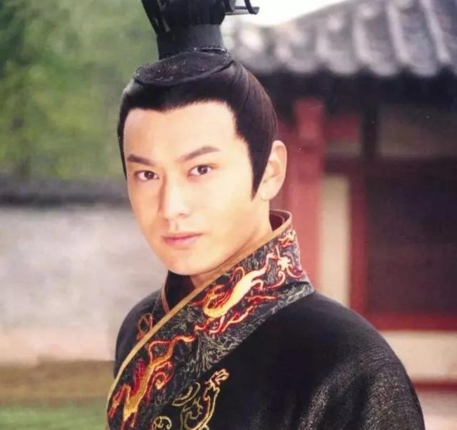 黄晓明|从2亿天价婚礼到无戏可拍，四处求人却无人理，黄晓明发生了什么